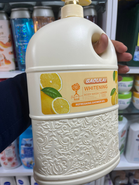 شامپو بدن روشنکننده و طراوتبخش گائولیلای (GAOLILAI) با عصاره لیمو - حجم ۲ لیتر