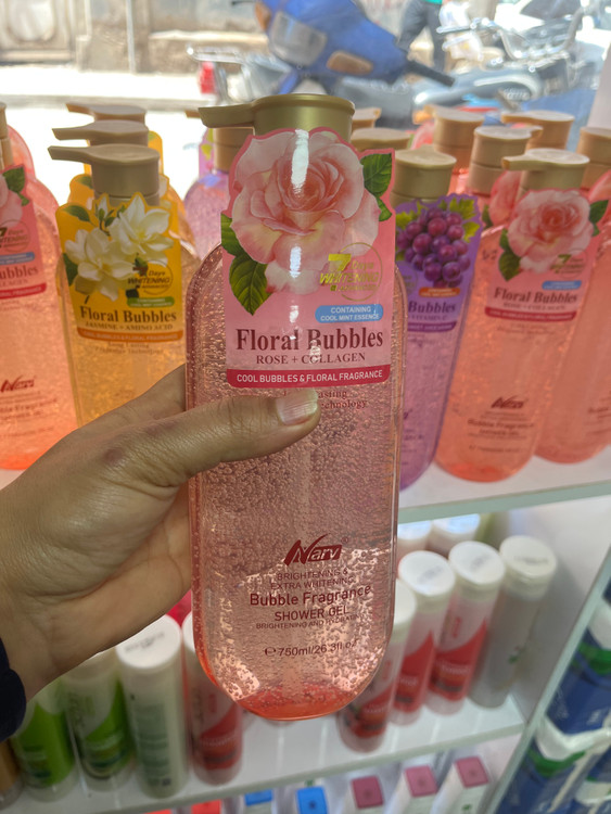 شامپو بدن عطری و روشنکننده ناری (Nary) مدل Rose + Collagen حجم ۷۵۰ میلیلیتر