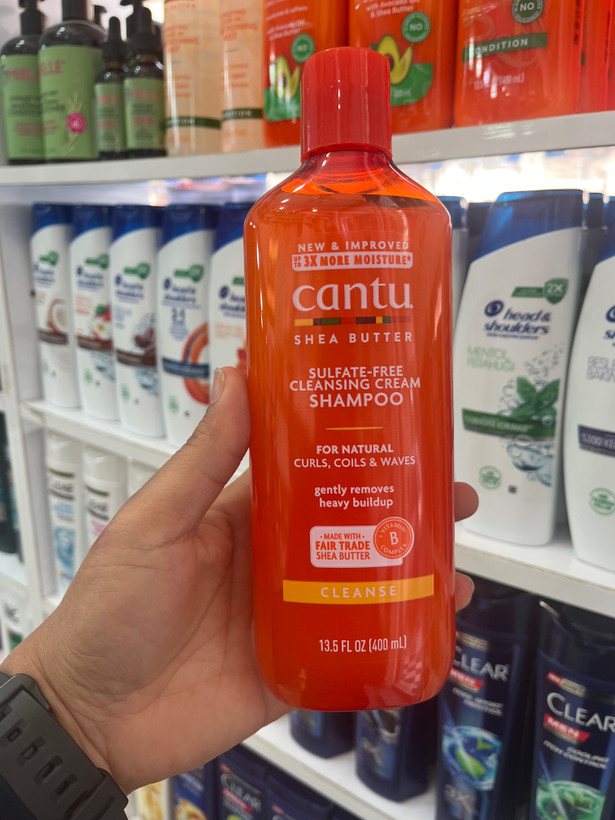 شامپو بدون سولفات کانتو (Cantu) مدل Cleansing Cream حاوی شیباتر مخصوص موهای فر – ۴۰۰ میلیلیتر