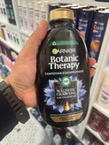 شامپو متعادلکننده گارنیه (Garnier) مدل Magnetic Charcoal حاوی زغال و روغن سیاه دانه حجم ۴۰۰ میلیلیتر