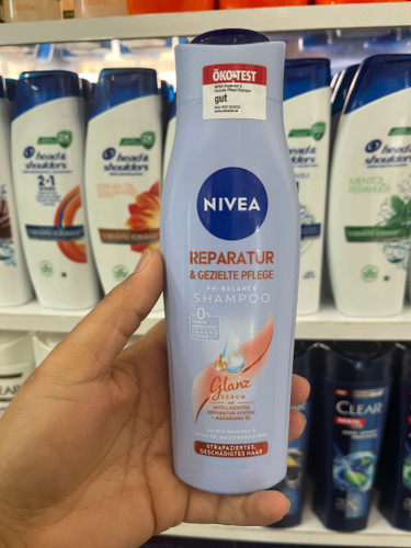 شامپو ترمیمکننده هوشمند نیوآ (NIVEA) حاوی روغن ماکادمیا حجم ۲۵۰ میلیلیتر (بدون سیلیکون و وگان)
