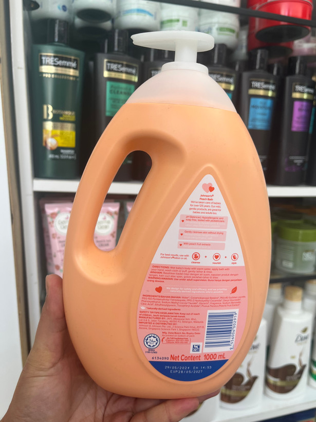 شامپو بدن بچه جانسون (Johnson's) مدل Peach Bath حاوی عصاره هلو حجم ۱۰۰۰ میلیلیتر