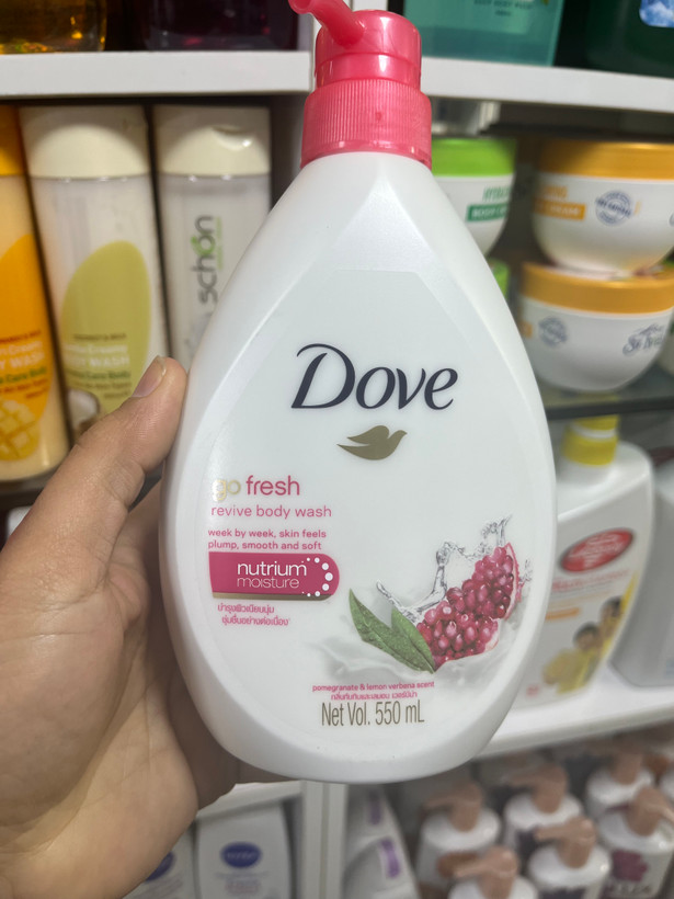 شامپو بدن داو (Dove) مدل Go Fresh Revive با رایحه انار و لیمو حجم ۵۵۰ میلیلیتر
