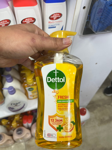 شامپو بدن ضدباکتری دتول (Dettol) مدل Fresh با عصاره مرکبات یوزو حجم ۵۰۰ میلیلیتر