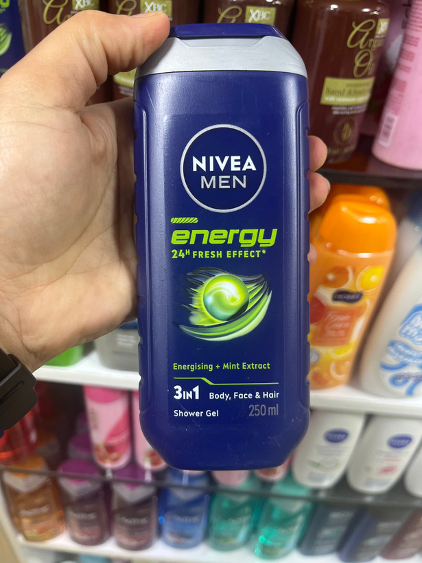 ژل استحمام ۳ در ۱ نیوآ من (NIVEA MEN) مدل Energy – حاوی عصاره نعنا – حجم ۲۵۰ میلیلیتر