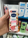 لوسیون بدن آبرسان وازلین (Vaseline) مدل Superfood Freshlock حاوی هلو و ویتامین E – حجم 100 میلیلیتر