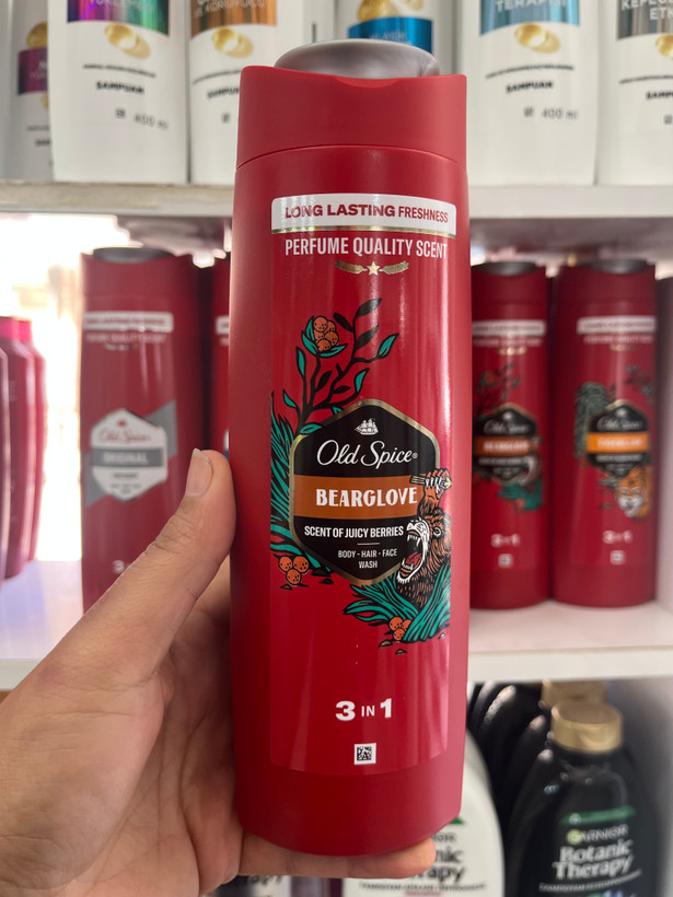 شامپو ۳ کاره سر، بدن و صورت اولد اسپایس (Old Spice) مدل Bearglove - حجم ۴۰۰ میلیلیتر