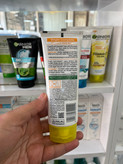 فوم شستشوی روشنکننده گارنیه (Garnier) مدل Bright Complete - حاوی ویتامین C - حجم ۱۰۰ میلیلیتر