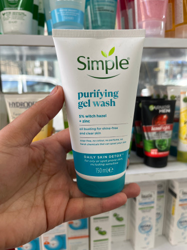 ژل شستشوی صورت سیمپل (Simple) مدل Daily Skin Detox Purifying - مخصوص پوستهای چرب و مستعد جوش (حجم ۱۵۰ میلیلیتر)