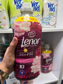 مایع نرمکننده لباس لنور (Lenor) مدل پشن (Passion) - رایحه گلهای لوکس و توت قرمز (82 بار شستشو) - ۱.722 لیتر