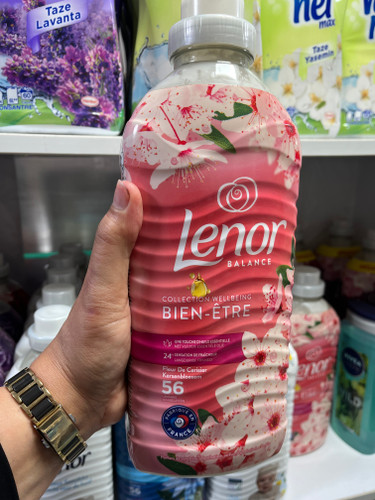 نرمکننده لباس لنور (Lenor) سری Wellbeing مدل Balance - رایحه شکوفه گیلاس (۵۶ بار شستشو) - ۱.۱۷۲ لیتری