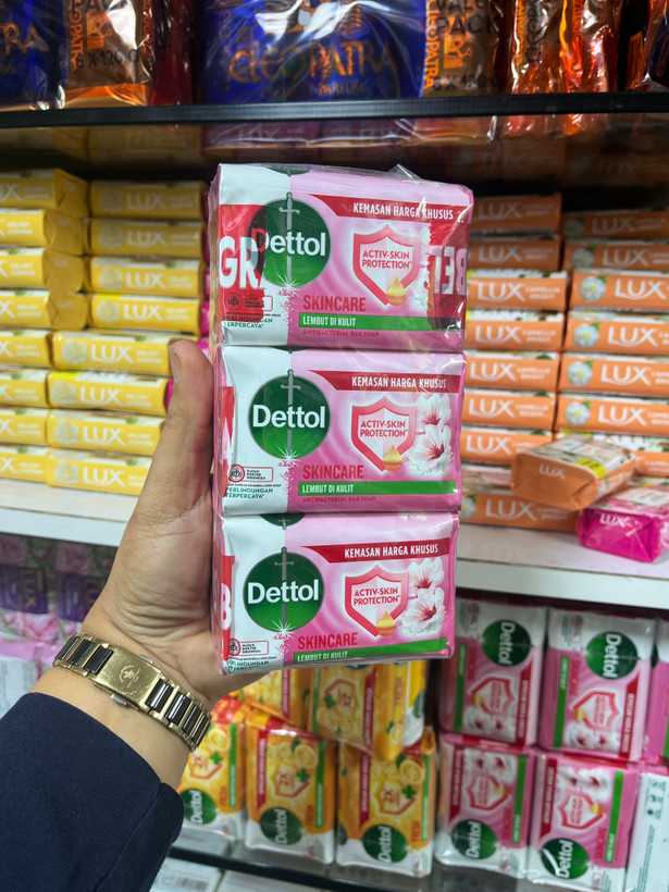 صابون آنتیباکتریال دتول (Dettol) مدل Skincare - وزن ۱۰۰ گرم