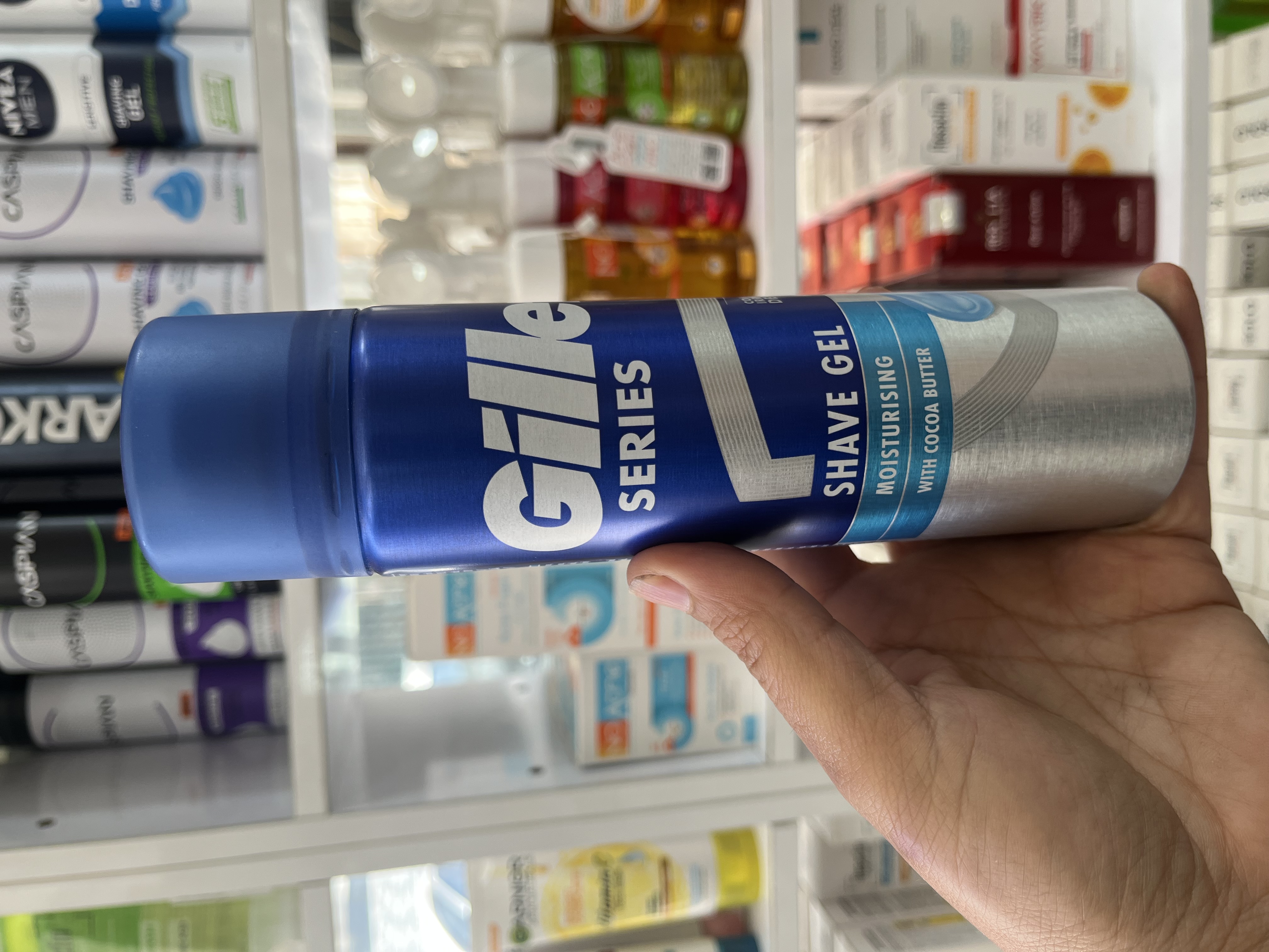 ژل اصلاح صورت ژیلت (Gillette) سری Series مدل Moisturising حاوی کره کاکائو - حجم ۲۰۰ میلی‌لیتر