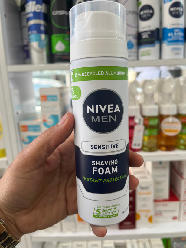 فوم اصلاح صورت مردانه نیوآ (Nivea) سری Men مدل Sensitive (حساس) - حجم ۲۰۰ میلیلیتر