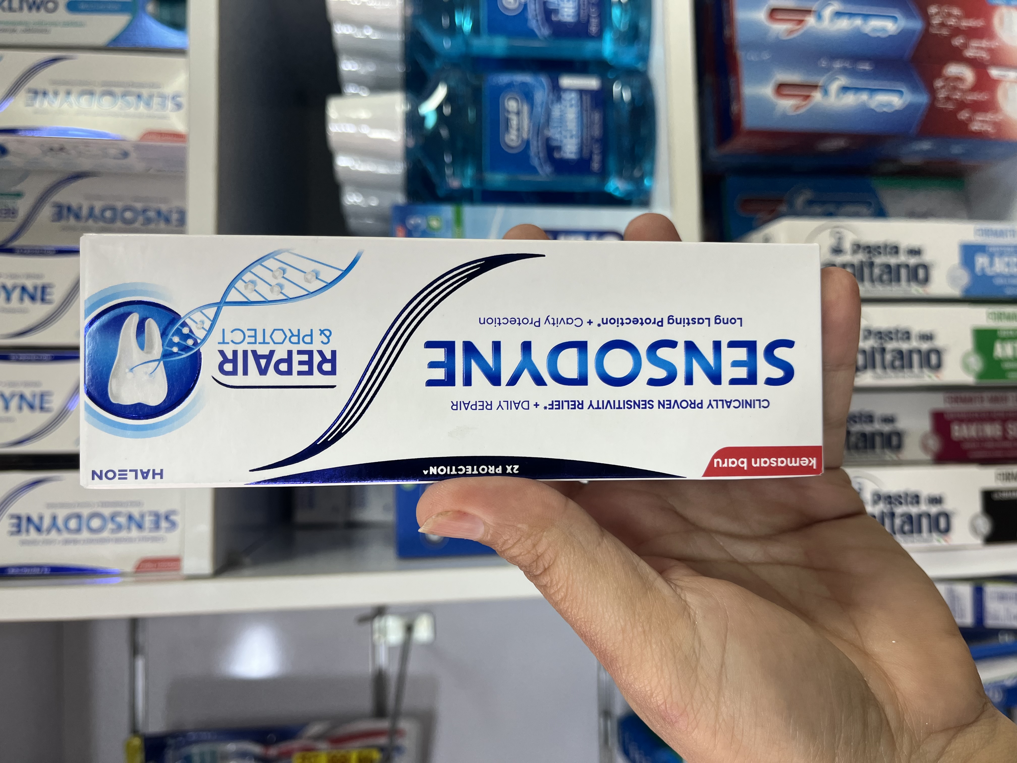 خمیر دندان سنسوداین (Sensodyne) مدل Repair & Protect - رفع حساسیت و ترمیم روزانه