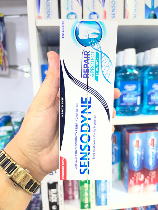 خمیر دندان سنسوداین (Sensodyne) مدل Repair & Protect Extra Fresh - ترمیمکننده و خوشبوکننده قوی
