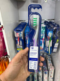 مسواک اورال-بی (Oral-B) مدل مکس کلین - الیاف نرم با نشانگر تعویض هوشمند و پاککننده برتر