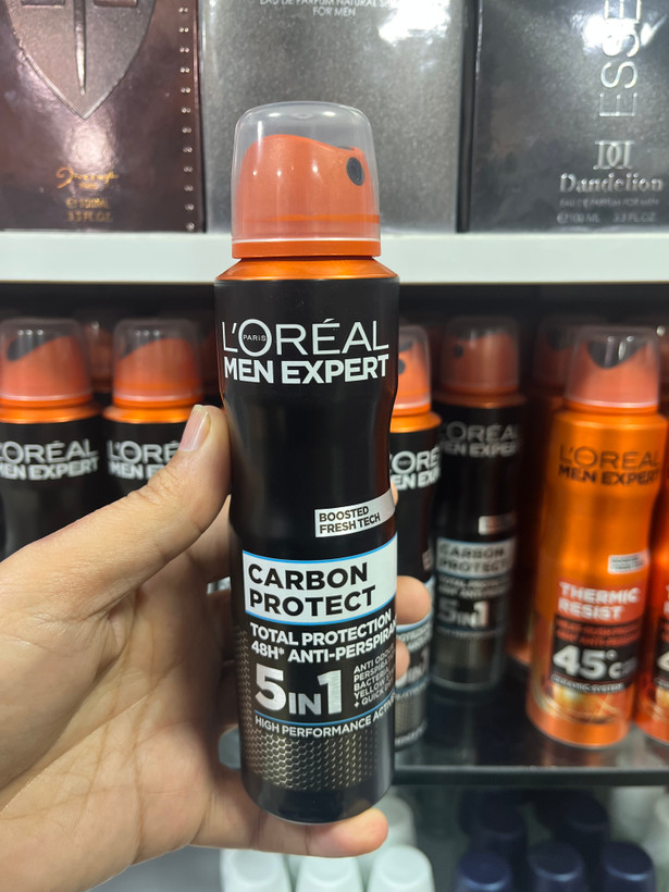 اسپری خوشبوکننده و ضد تعریق مردانه لورآل (L'Oréal Men Expert) مدل بوستد - محافظت کربنی، ۵ اثر در ۱، ۴۸ ساعته