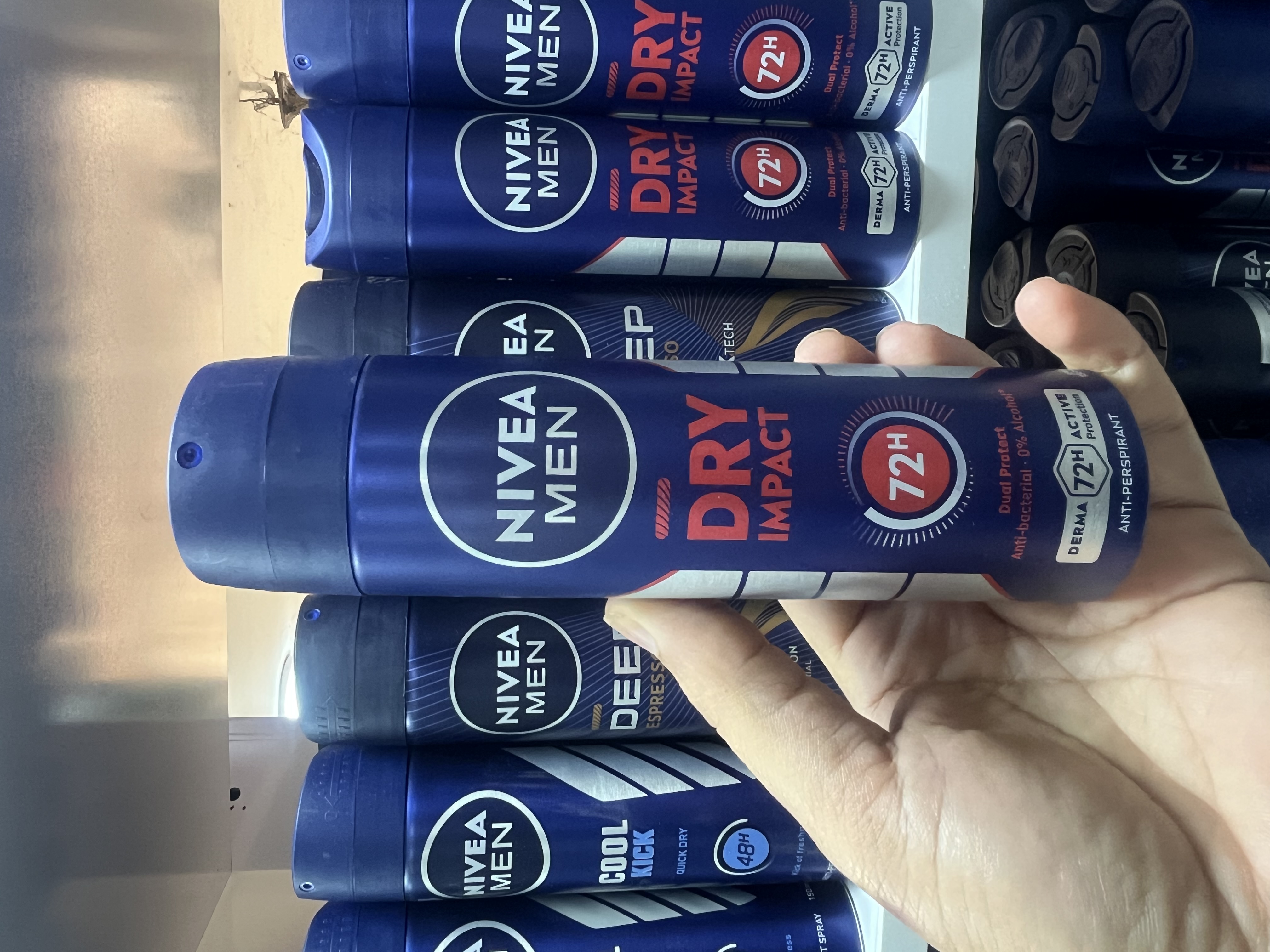 اسپری ضد تعریق مردانه  (Nîvèä Men) مدل درای ایمپکت (Dry Impact) - محافظت ۷۲ ساعته، آنتی‌باکتریال150میل