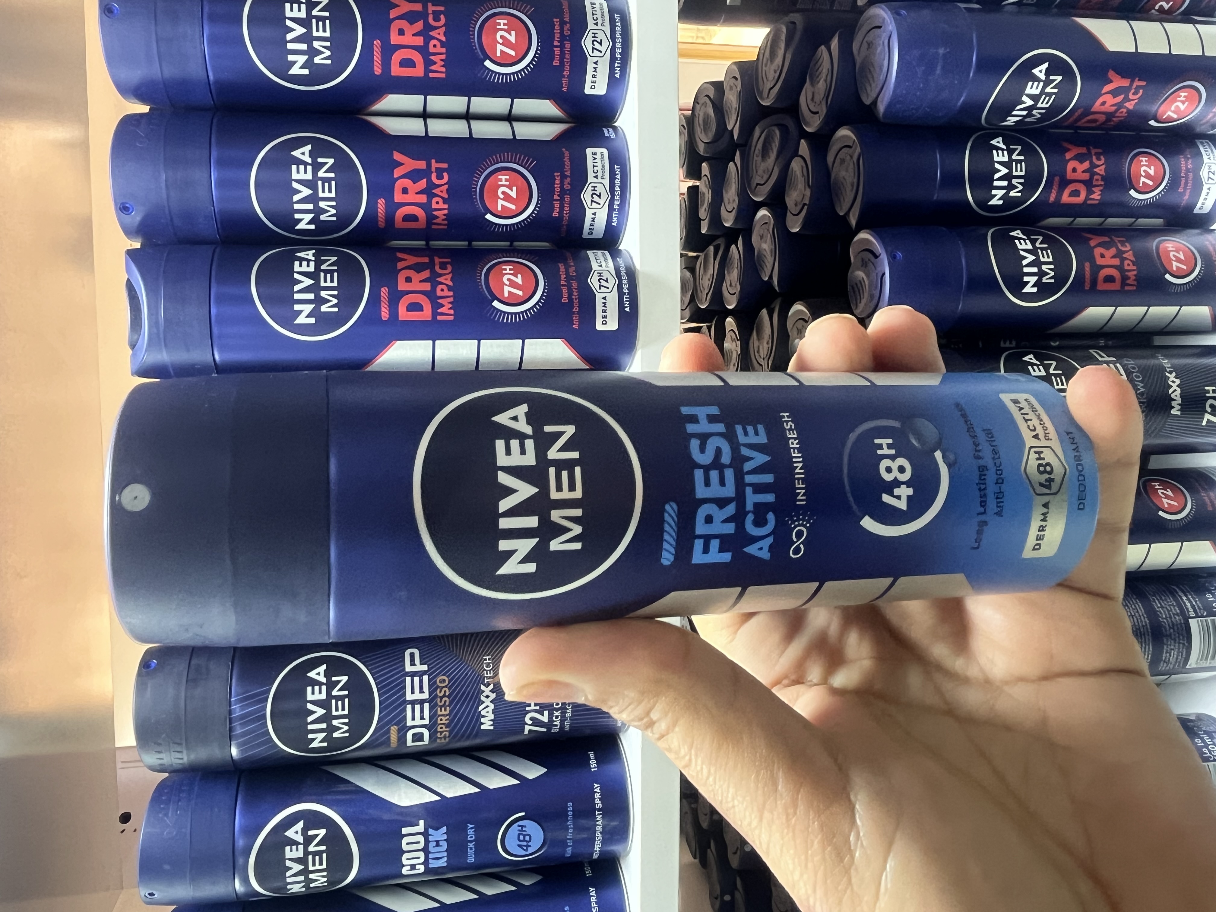 اسپری دئودورانت مردانه  (Nîvèä Men) مدل فرش اکتیو (Fresh Active) - حاوی عصاره‌های دریایی، ۴۸ ساعته