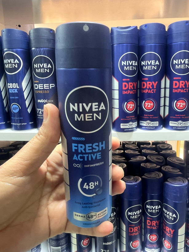 اسپری دئودورانت مردانه نیوآ (Nivea Men) مدل فرش اکتیو (Fresh Active) - حاوی عصارههای دریایی، ۴۸ ساعته