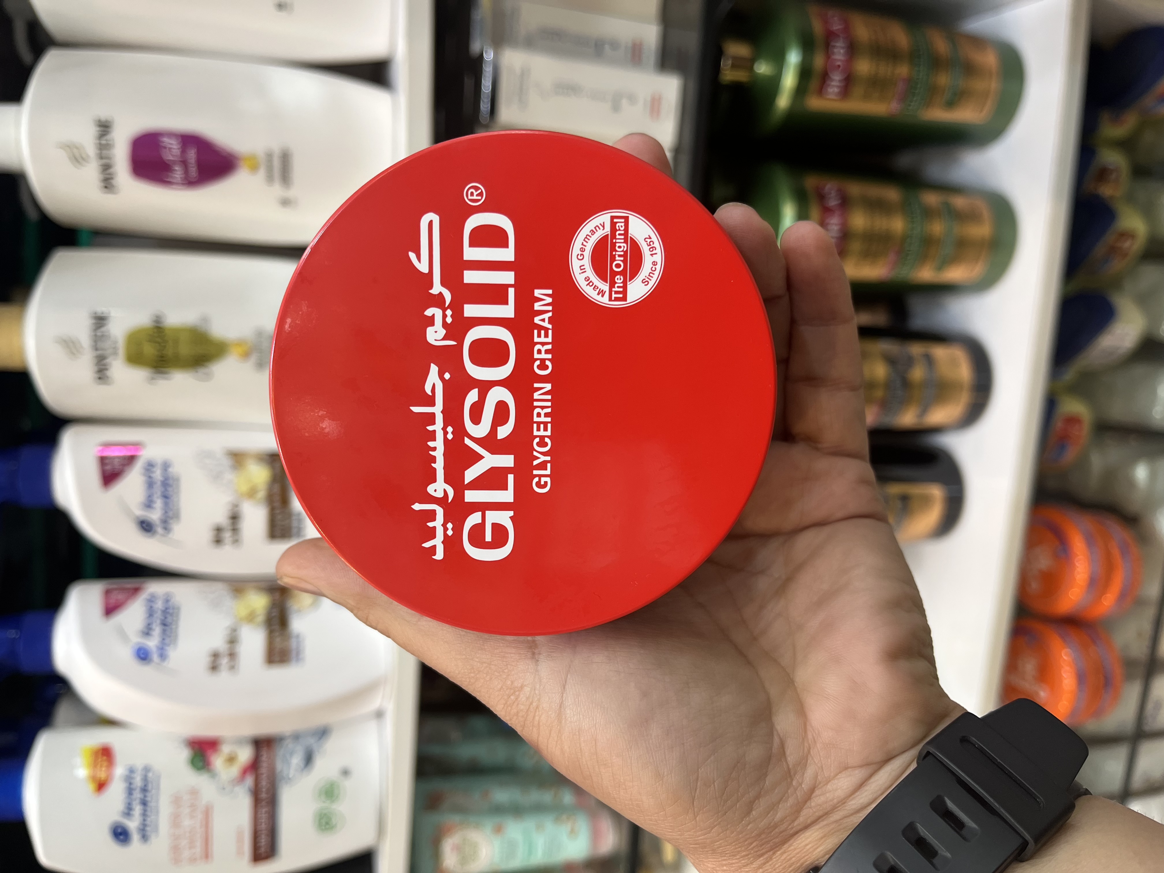 کرم مرطوب‌کننده و نرم‌کننده گلیسولید (Glysolid) مدل فرمول پیشرفته آلمان - مخصوص پوست‌های بسیار خشک و ترک‌خورده