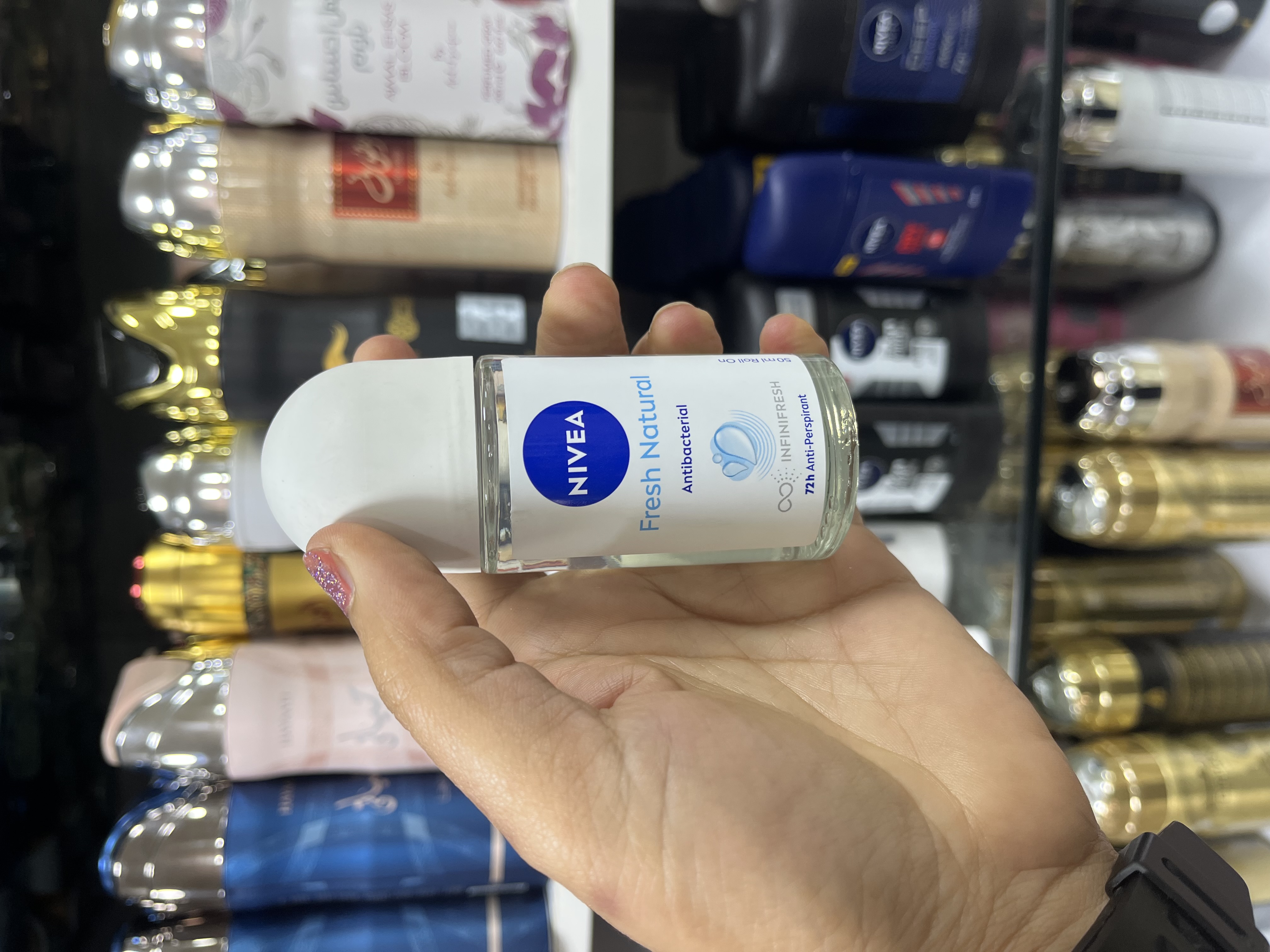 مـام رول زنانه نـیـوآ (Nivea) مـدل Fresh Natural حـجـم ۵۰ مـیـل