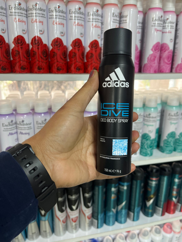 اسـپـری بـدن مـردانه آدیـداس (Adidas) مـدل Ice Dive حـجـم ۱۵۰ مـیـل