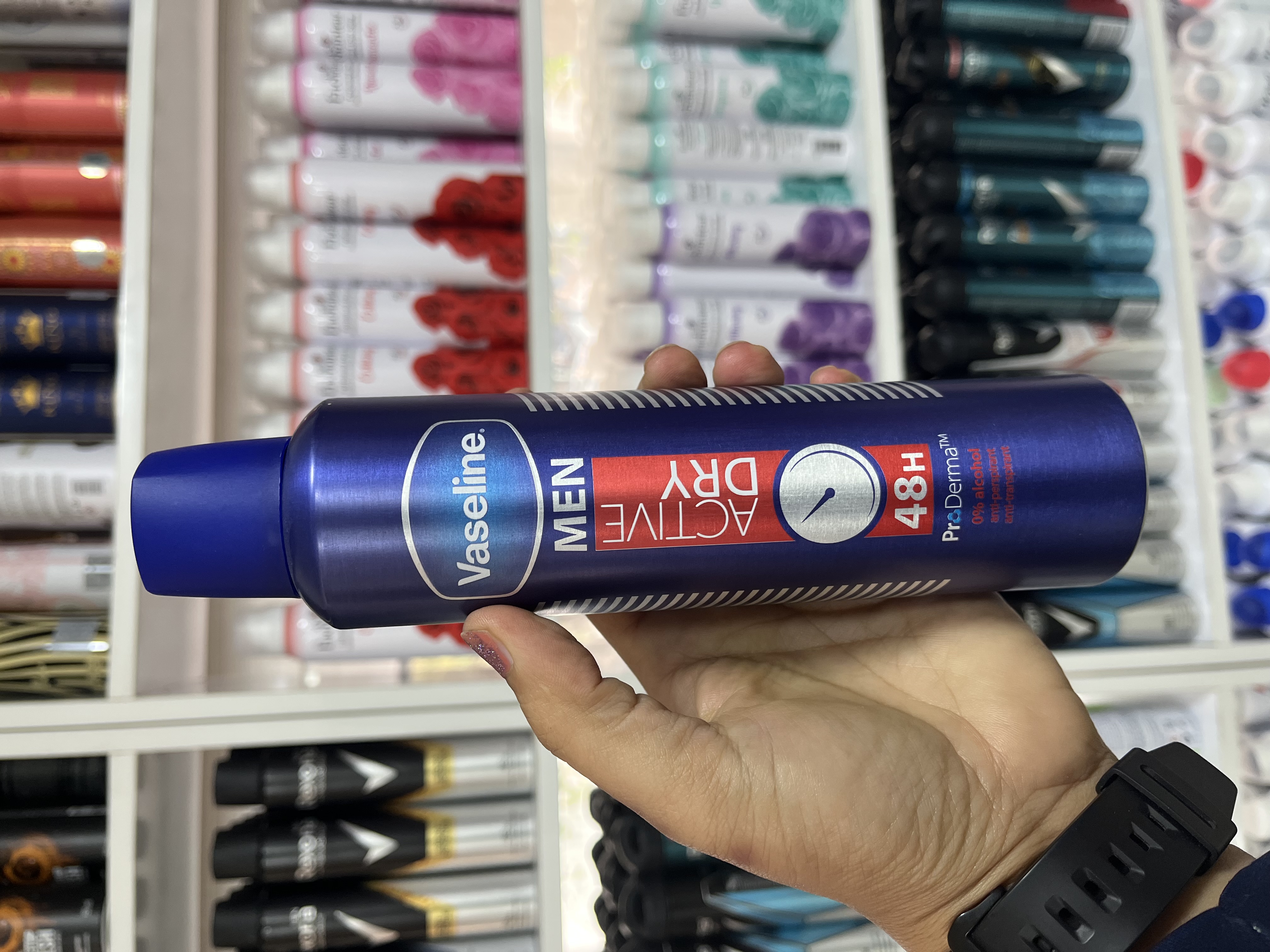  اسـپـری ضـدتـعـریـق مـردانه وازلـیـن (Vaseline) مـدل Active Dry حـجـم ۲۵۰ مـیـل