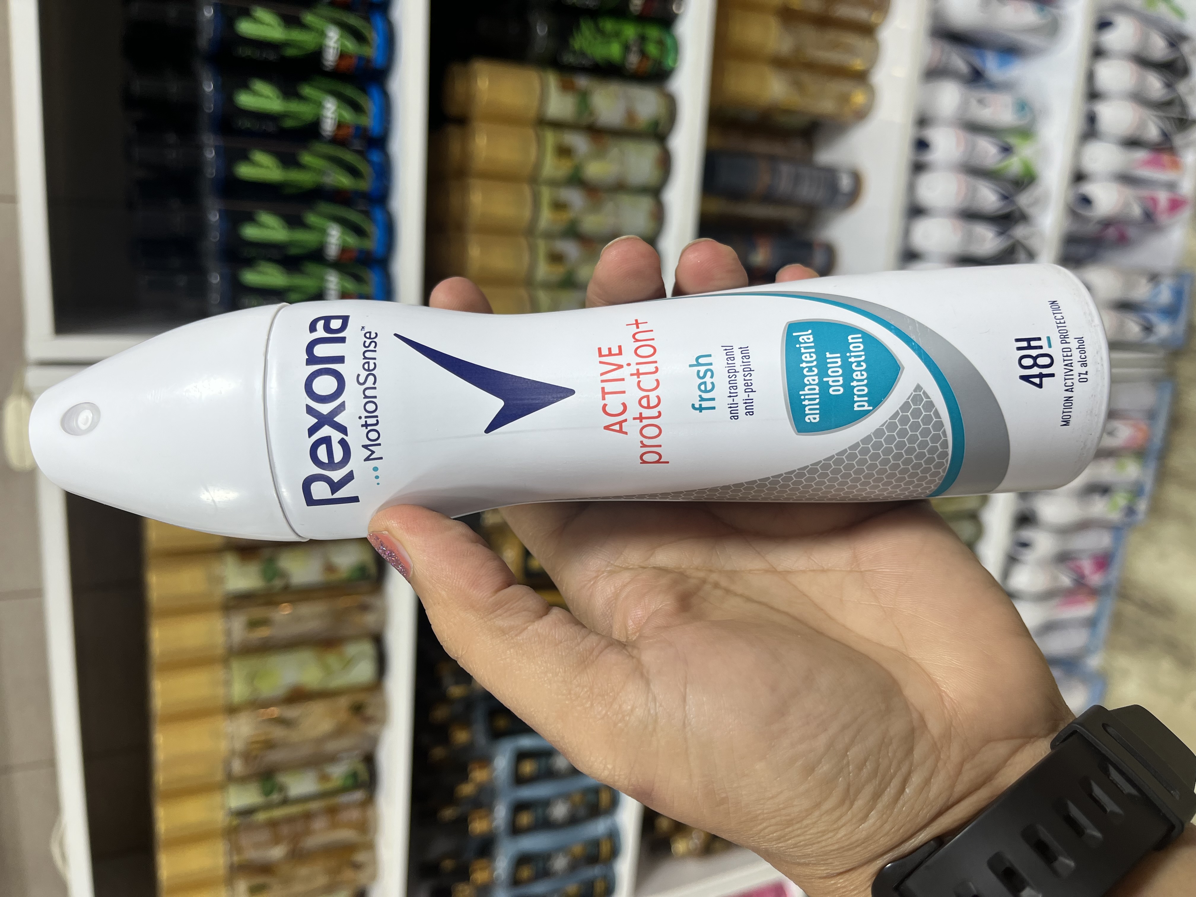 اسـپـری ضـدتـعـریـق رکسـونـا (Rexona) مـدل Active Protection+ Fresh حـجـم ۲۰۰ مـیـل