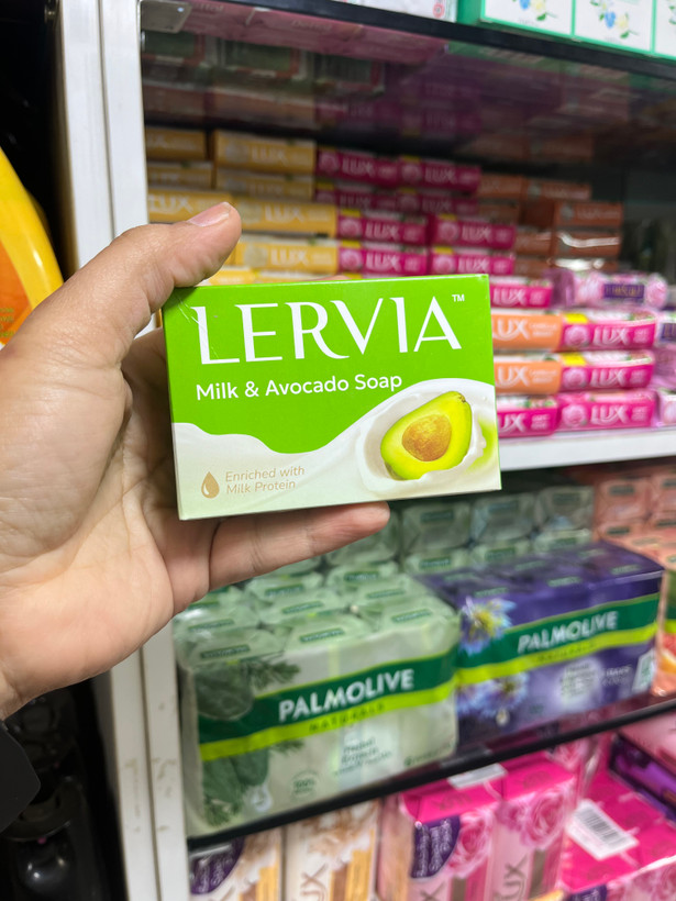 صـابـون شـیـر و آووکـادو لـرویـا (Lervia) مـدل Milk & Avocado حـاوی پـروتـئیـن شـیـر - ۹۰ گرم