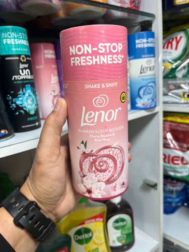 دانههای خوشبوکننده لباس لنور (Lenor) مدل Cherry Blossom & Rose Water - رایحه گل گیلاس و گلاب