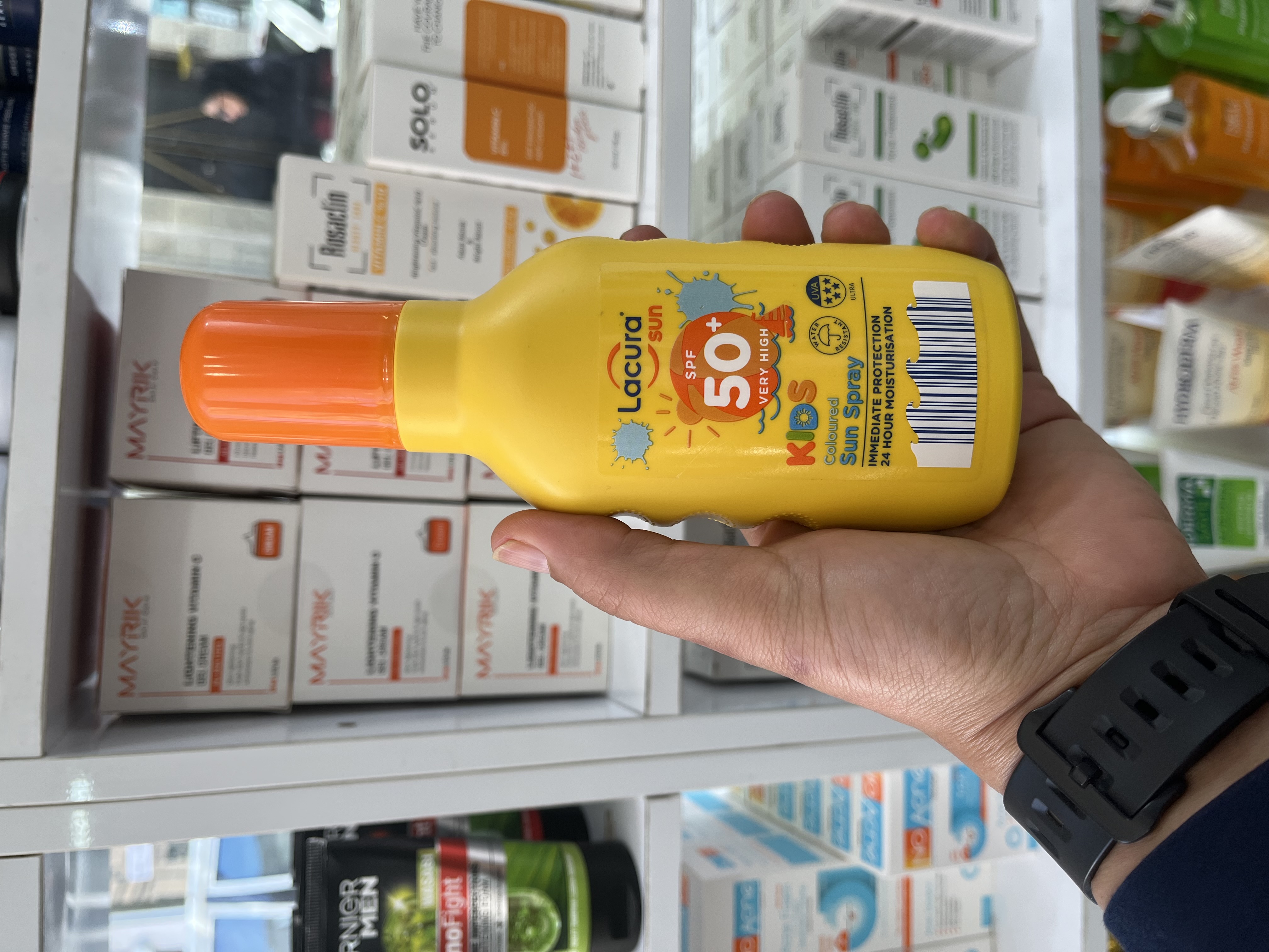 اسپری ضدآفتاب کودکان لاکورا (Lacura) مدل Coloured - SPF 50+ بسیار قوی - ۲۰۰ میلی‌لیتر