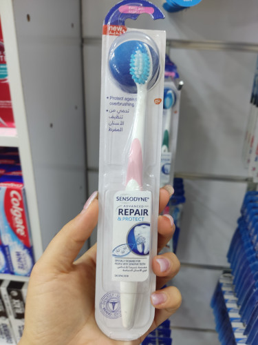 مسواک سنسوداین (Sensodyne) مدل ادونسد ریپیر اند پروتکت - فوق نرم، کنترل فشار هوشمند و پاککننده عمیق