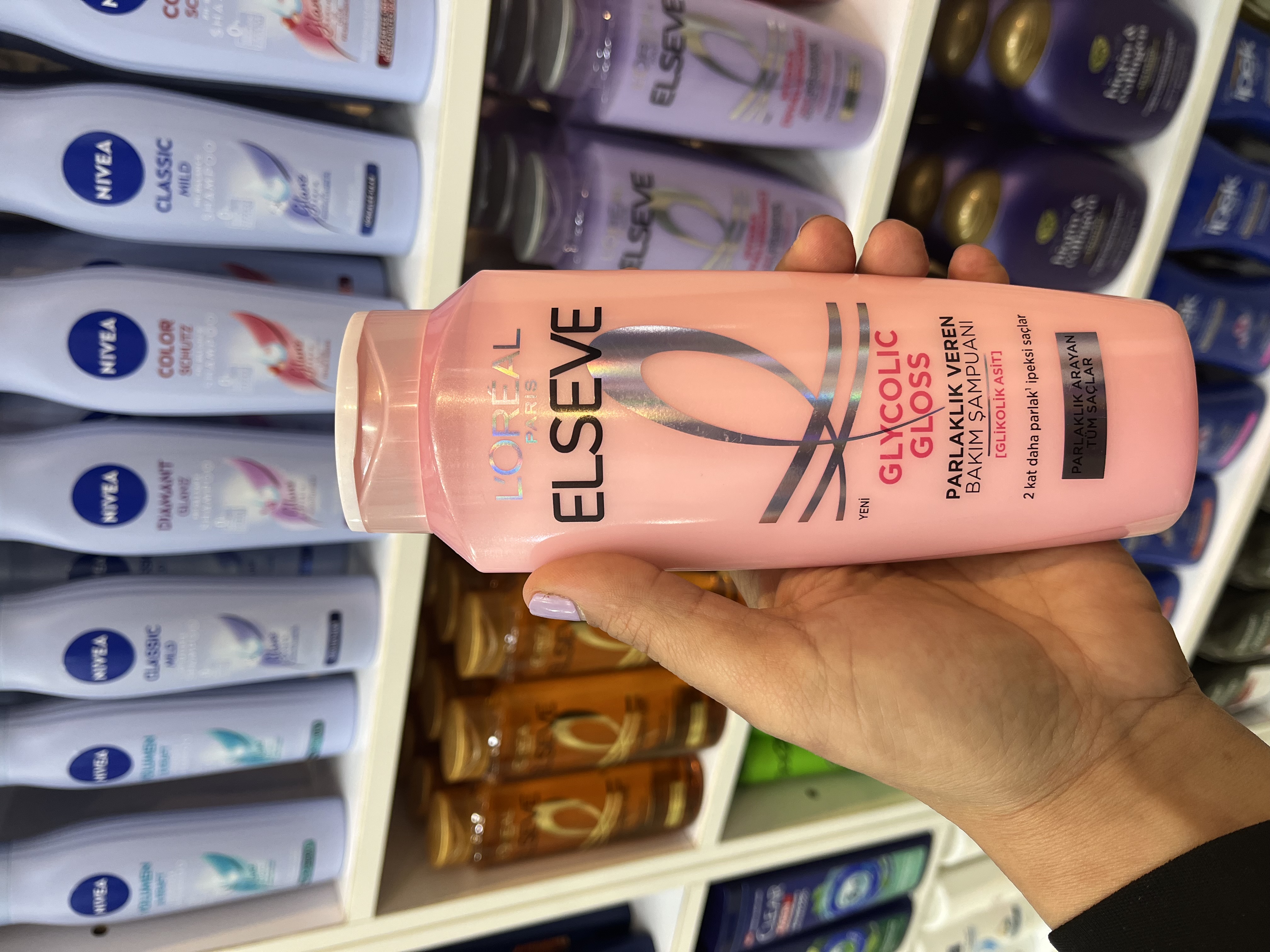 شامپو براق‌کننده و درخشان‌کننده مو لورال (L’Oréal) سری Elseve مدل میلGlycolic Gloss300