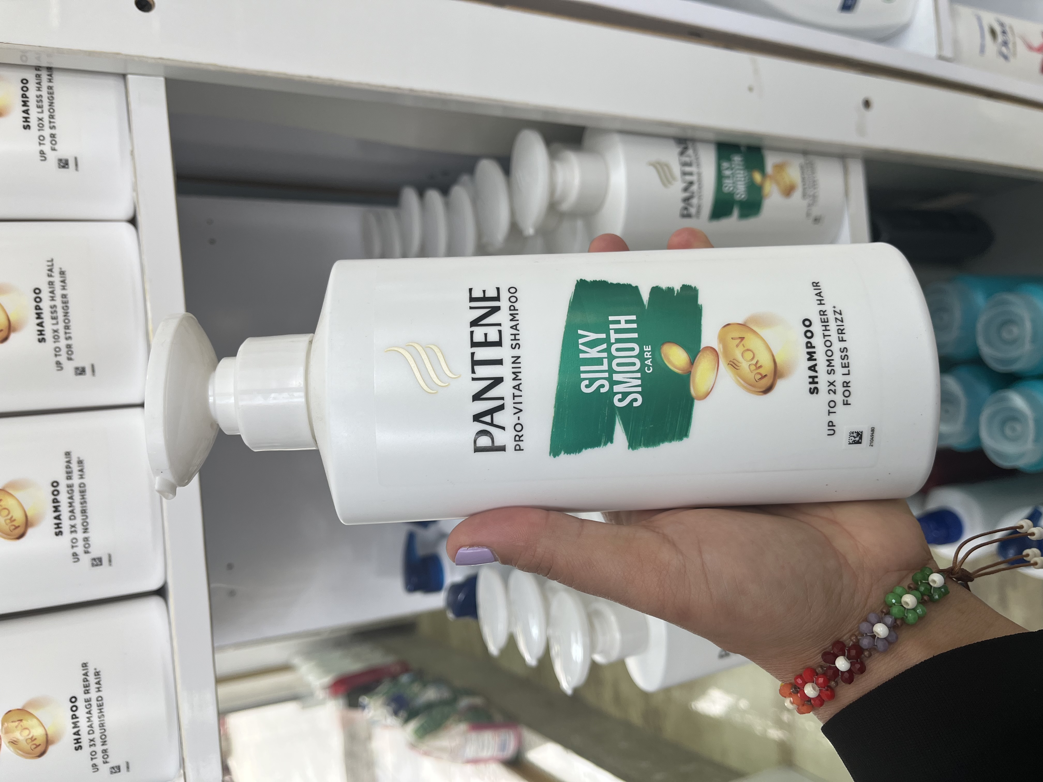 شامپو پنتن مدل Silky Smooth Care حاوی میکرو پرو-ویتامین و ویتامین B5 - ۴۸۰ میلی‌لیتر (مخصوص کنترل وز و نرمی مو)