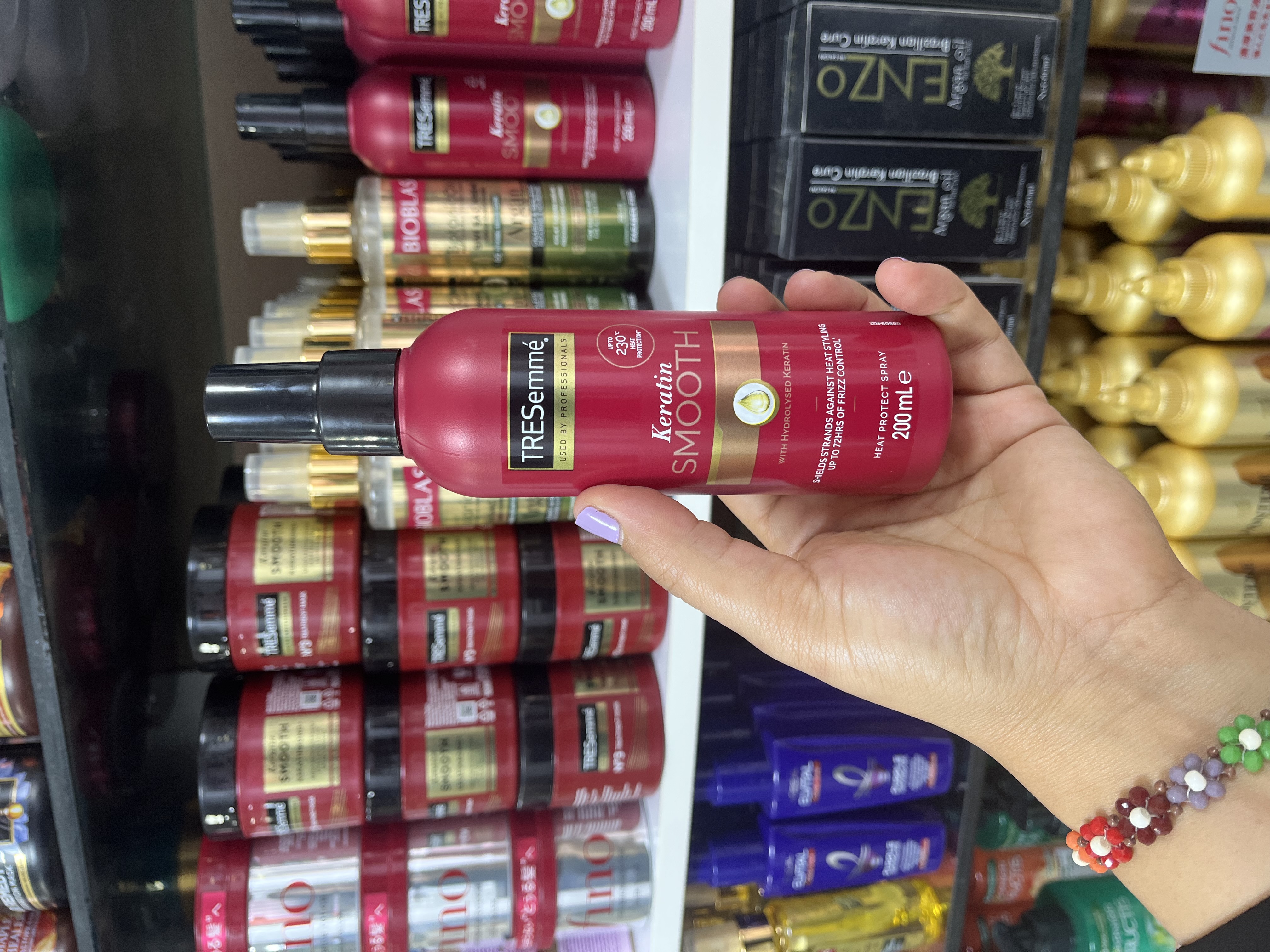 اسپری دو فاز محافظ حرارتی مو ترسمه (TRESemmé) مدل Keratin Smooth – ۲۰۰ میلی‌لیتر (ساخت لهستان)