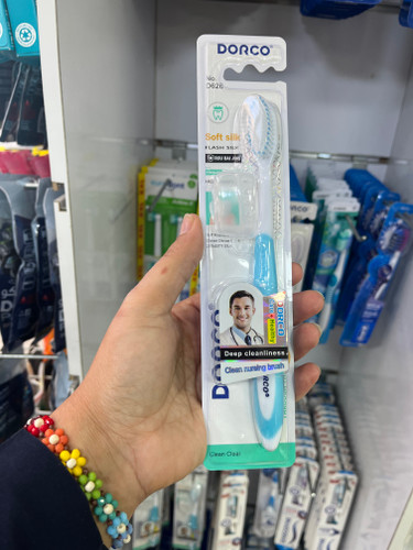 مسواک دورکو (DORCO) مدل فلش سیلک – الیاف نرم ابریشمی (شماره D626)